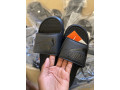 chaussures-homme-et-femmes-small-4