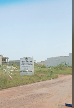 terrain-cite-hawo-dia-dakar-5mn-autoroute-big-1