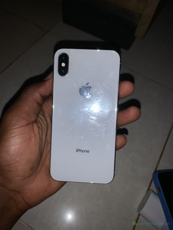 iphone-x-256gb-big-1