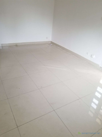 grand-magasin-a-louer-a-grand-dakar-big-0
