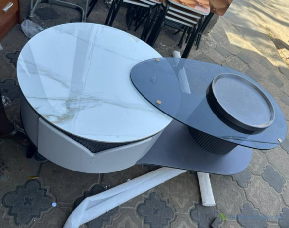 tables-basses-modernes-disponibles-big-0