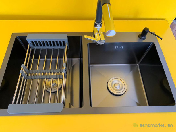 evier-2-bac-avec-un-robinet-mitigeur-big-0