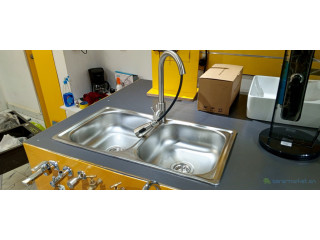 Promotion évier 2 bac simple avec un robinet mitigeur extractible PM gris