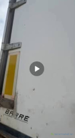location-camion-frigorifique-diesel-manuel-big-4