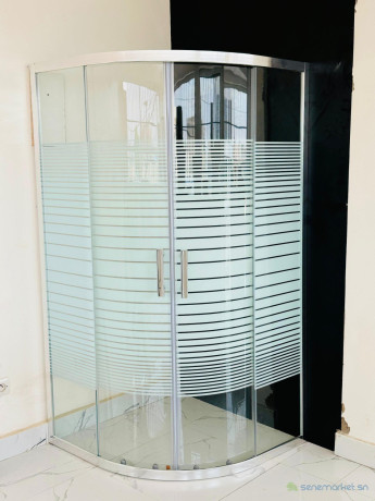 cabine-pour-toilettes-big-0