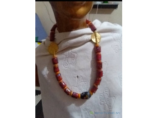 Collier africain traditionnel
