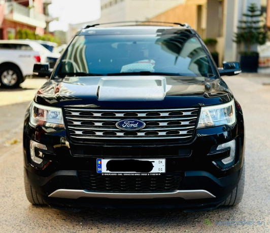 ford-explorer-xlt-2017-a-vendre-big-3