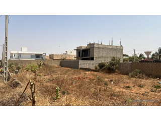 Terrain de 900 mètres carrés à vendre à Somone Sénégal