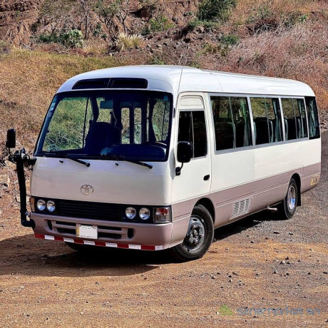 location-de-bus-et-minibus-au-senegal-big-0
