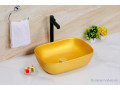 vasque-couleur-avec-un-robinet-small-2