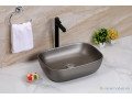vasque-couleur-avec-un-robinet-small-1