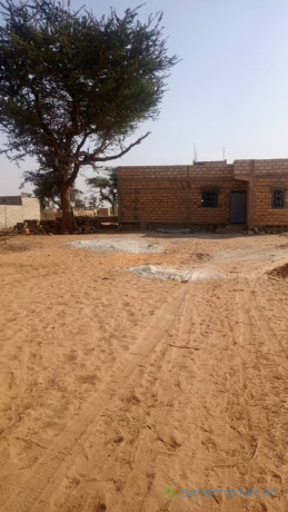 terrain-300-metres-carres-a-vendre-a-malicounda-falokh-big-3