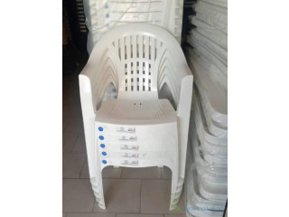 CHAISES PLASTIQUES ORIGINALES AVEC MANCHES - STOCK LIMITÉ