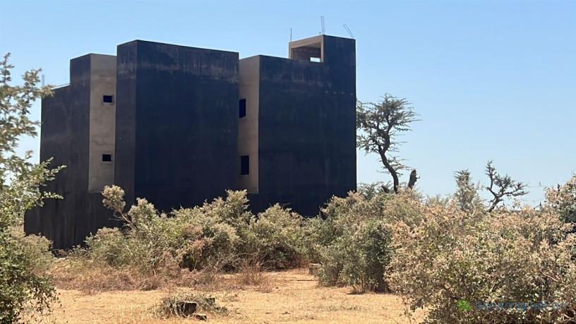 terrains-de-300-metres-carres-a-vendre-a-malicounda-peage-big-0