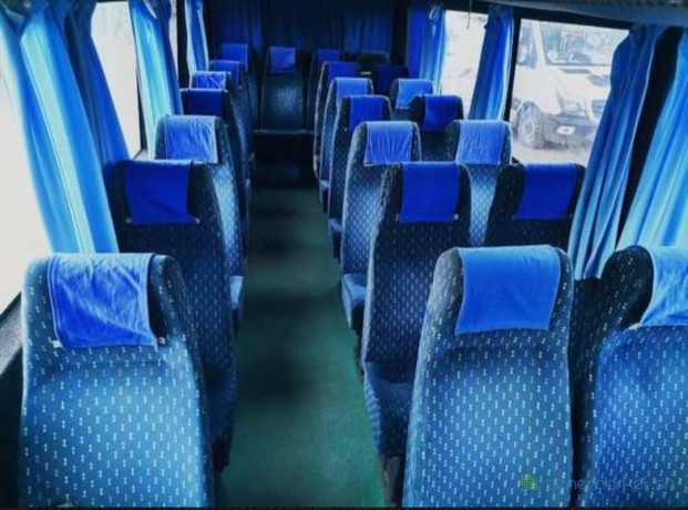 location-de-bus-confort-23-places-avec-chauffeur-big-2