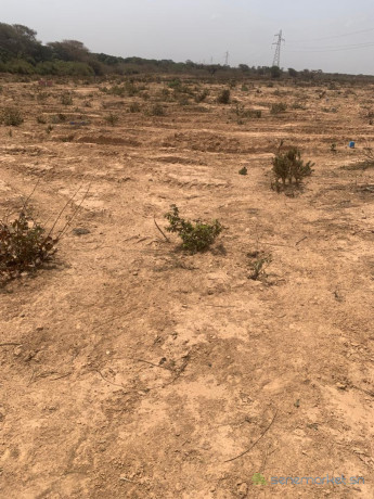 terrain-a-vendre-yenn-big-1