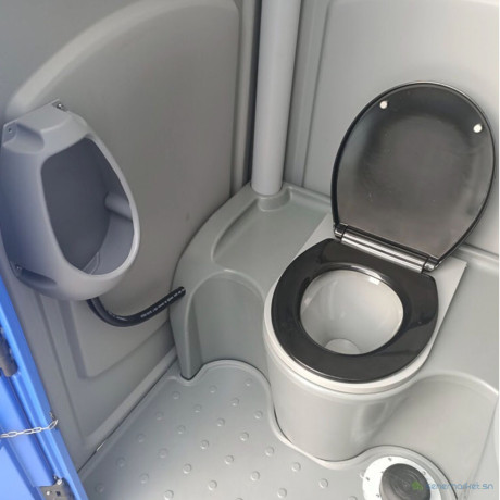 toilettes-mobiles-big-2