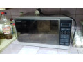 micro-ondes-sharp-900wh-small-4