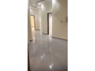 Appartement F4 propre et spacieux à louer à Yoff aéroport Virages