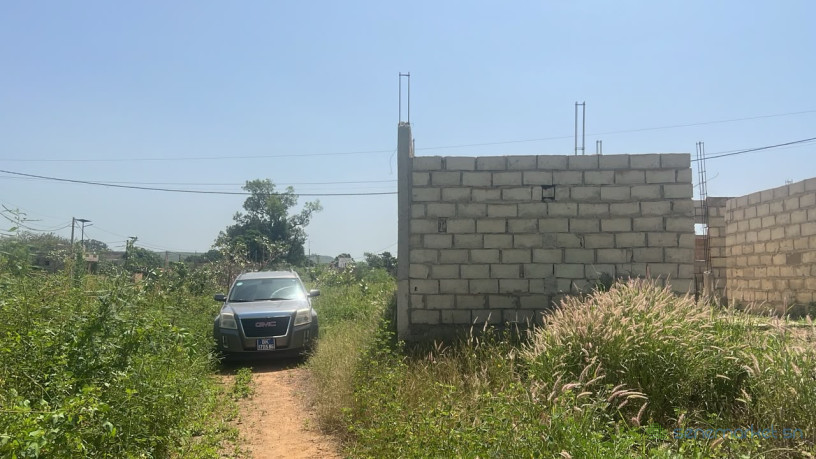 terrain-de-300-metres-carres-a-vendre-a-popenguine-sn-big-1