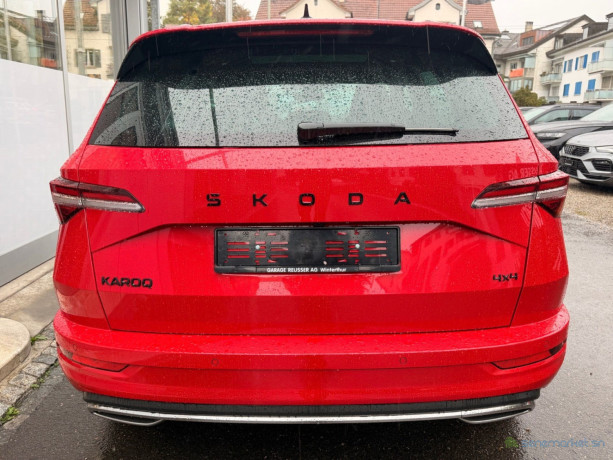 skoda-karoq-sportline-4x4-toit-panoramique-et-attelage-big-2