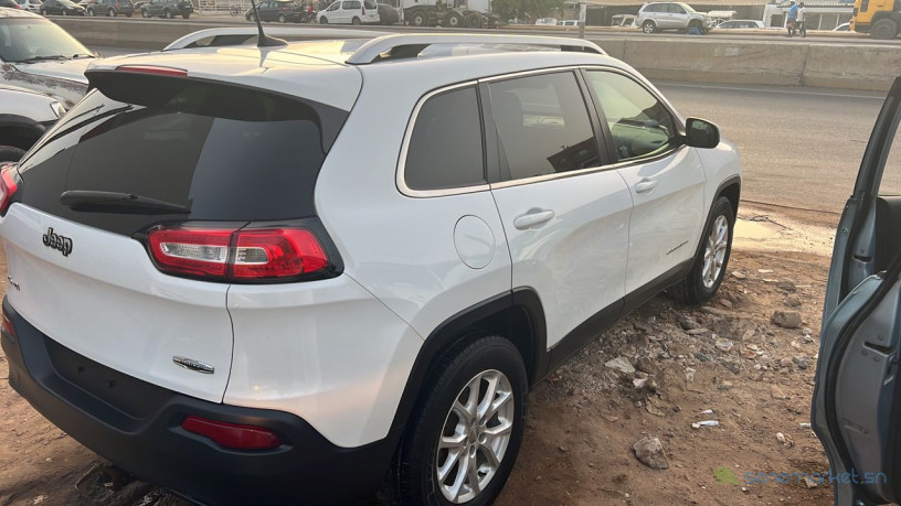 vente-jeep-cherokee-big-3