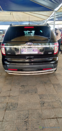 ford-explorer-2013-big-2
