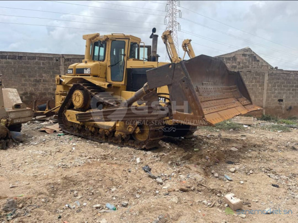 mise-en-location-de-chargeurs-caterpillar-big-4
