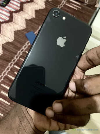 iphone-8-big-0