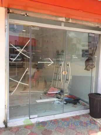 porte-trempe-en-verre-va-et-vient-big-1
