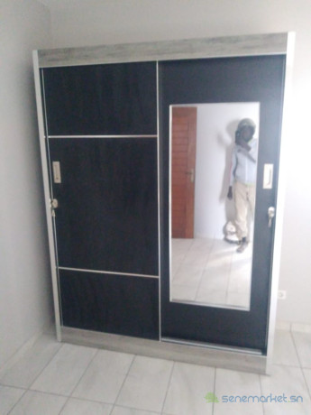 armoire-coulissante-ou-chambre-a-coucher-big-4