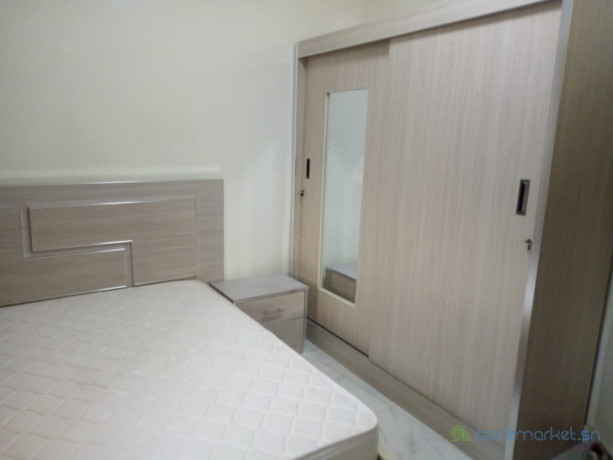 armoire-coulissante-ou-chambre-a-coucher-big-0