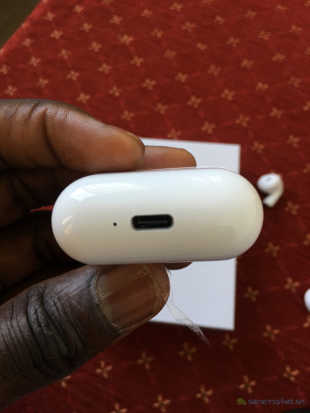 airpods-pro-5s-big-3