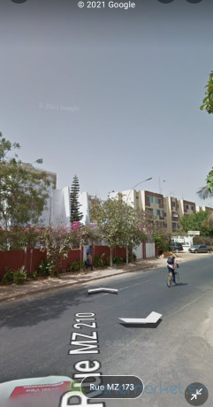 villa-650m2-confidentiel-a-bazarder-fenetre-mermoz-pres-de-chez-macky-sall-big-1