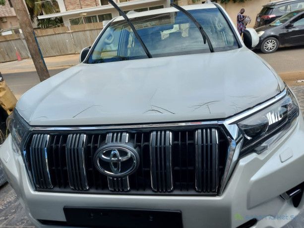 toyota-prado-2022-big-0