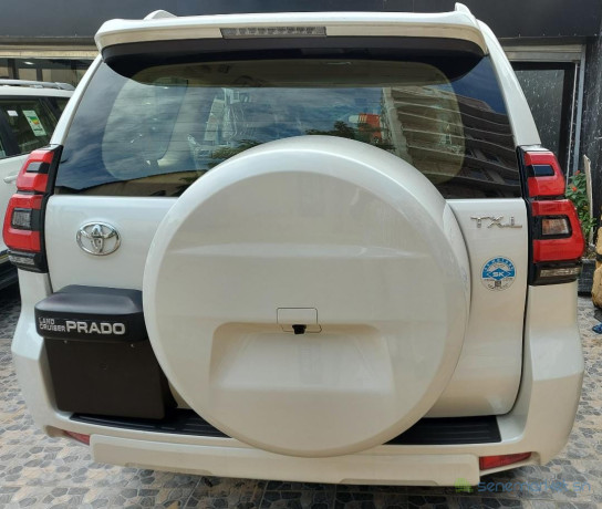 toyota-prado-2022-big-2