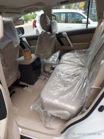 toyota-prado-2022-big-4