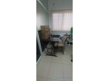 vent-2-lots-de-5-tables-en-verre-2-chaises-par-lot-small-1