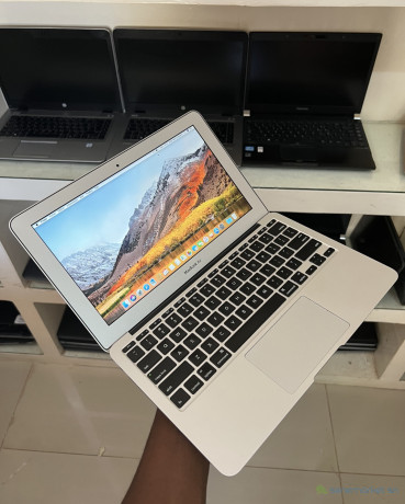 macbook-air-mi-2011-big-2