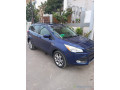 location-de-voitures-small-0