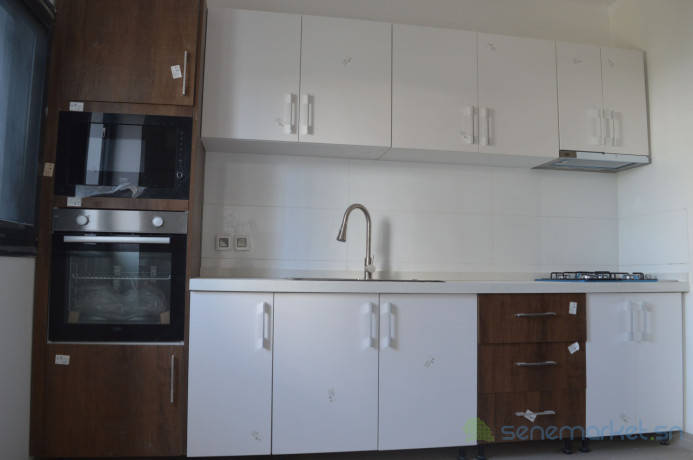 appartement-de-3-chambres-tout-neuf-a-louer-a-point-e-big-1