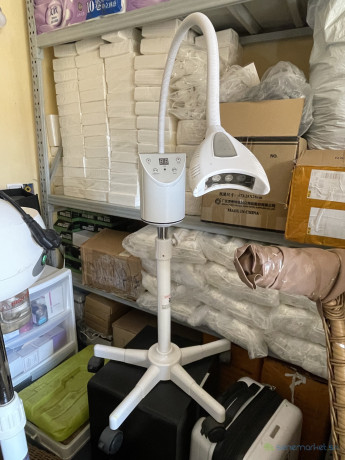 vend-lampe-les-blanchiment-dentaire-big-0