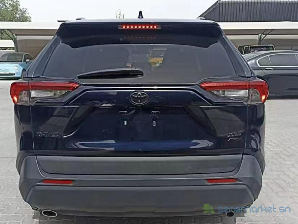 toyota-rav4-2020-big-0