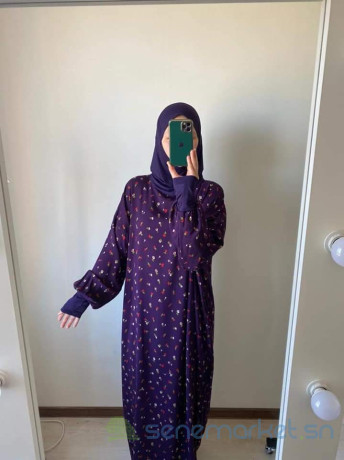 robe-de-priere-avec-capuche-big-1