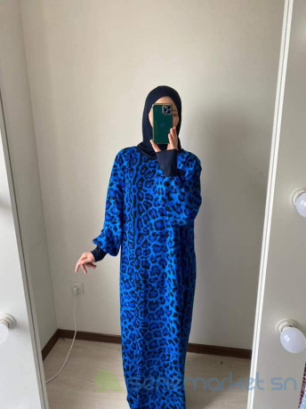 robe-de-priere-avec-capuche-big-2
