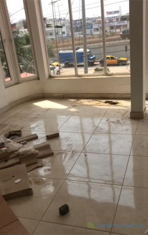 magasin-a-louer-big-2