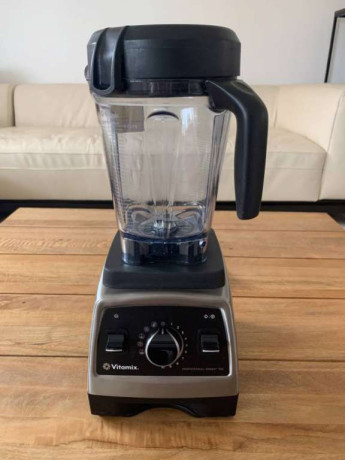 mixeur-de-fruits-vitamix-pro-750-a-vendre-big-0