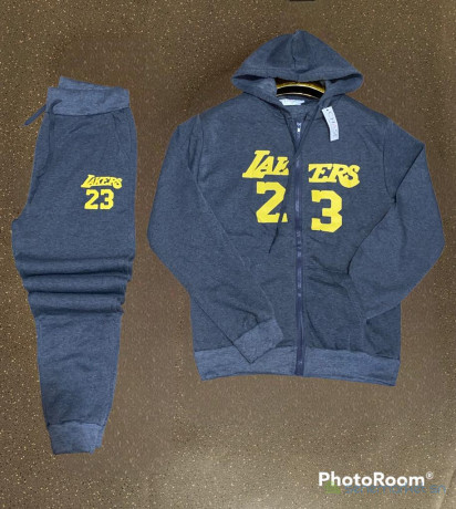 vetements-hommes-et-femmes-big-2