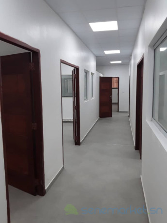 bureaux-a-louer-a-dakar-big-0