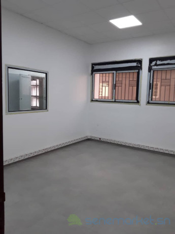bureaux-a-louer-a-dakar-big-1